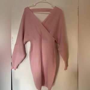 Pink sweater dress size small come with tie